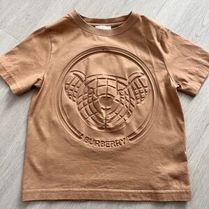 SOLD—-Burberry t-shirt size 4years